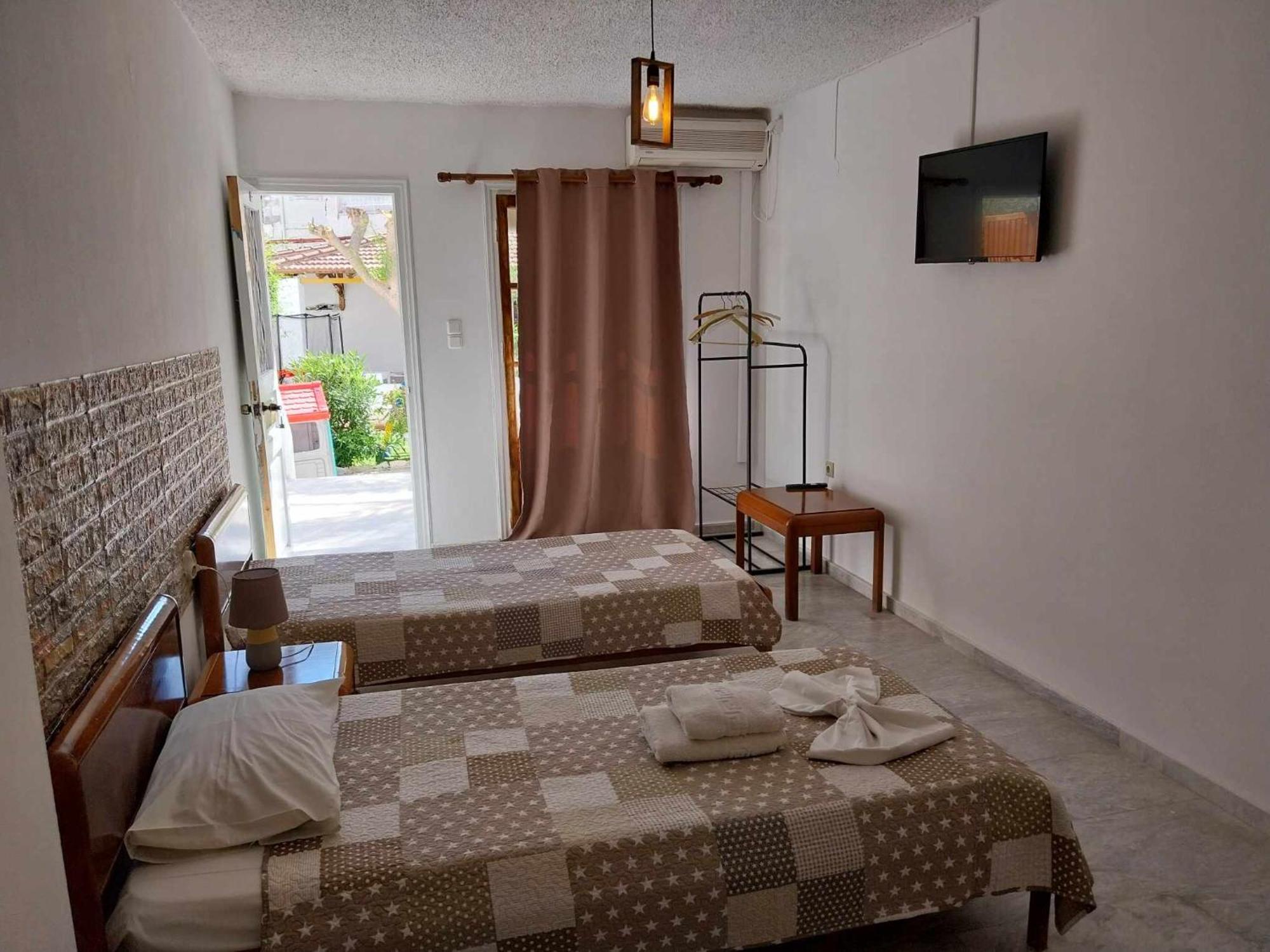 Katerina Apartments Kalymnos Town Екстер'єр фото